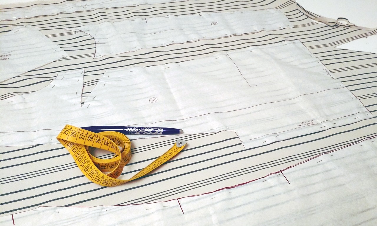 8 Tips for Sewing Curved Seams | Image