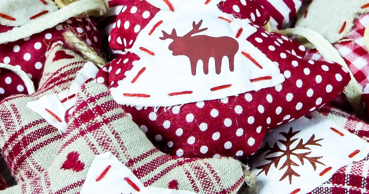 16 Simple Sewing Projects for the Holidays | Image