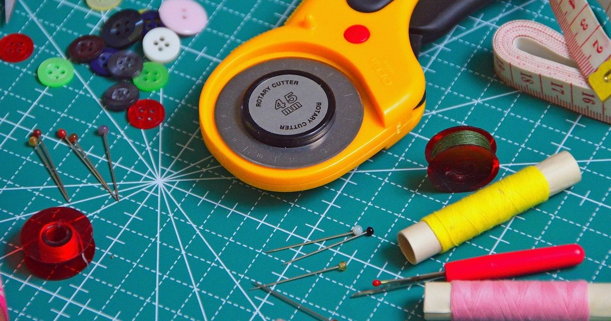 Tips on Sewing With Invisible Thread | Image